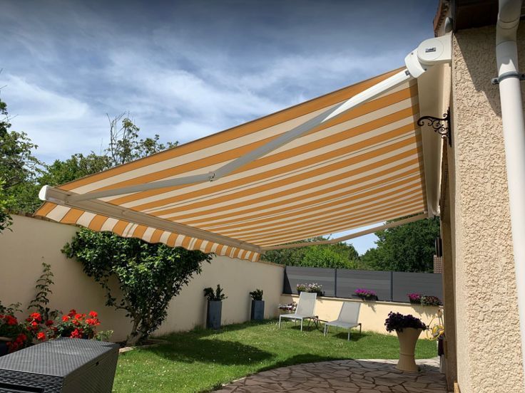 مظلات قوية للمحلات والمقاهي بأفضل جودة