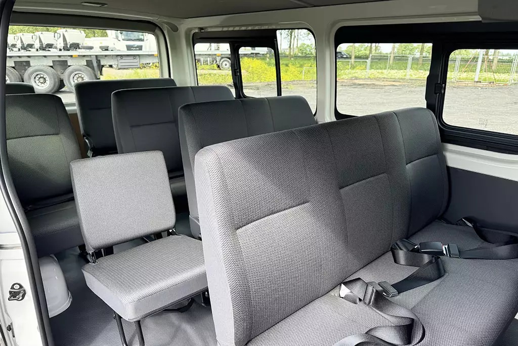 2023 Toyota Hiace 4×2